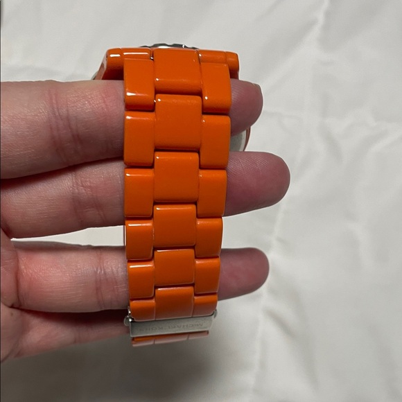 Vintage Michael Kors Orange Chronograph Watch - Picture 7 of 9